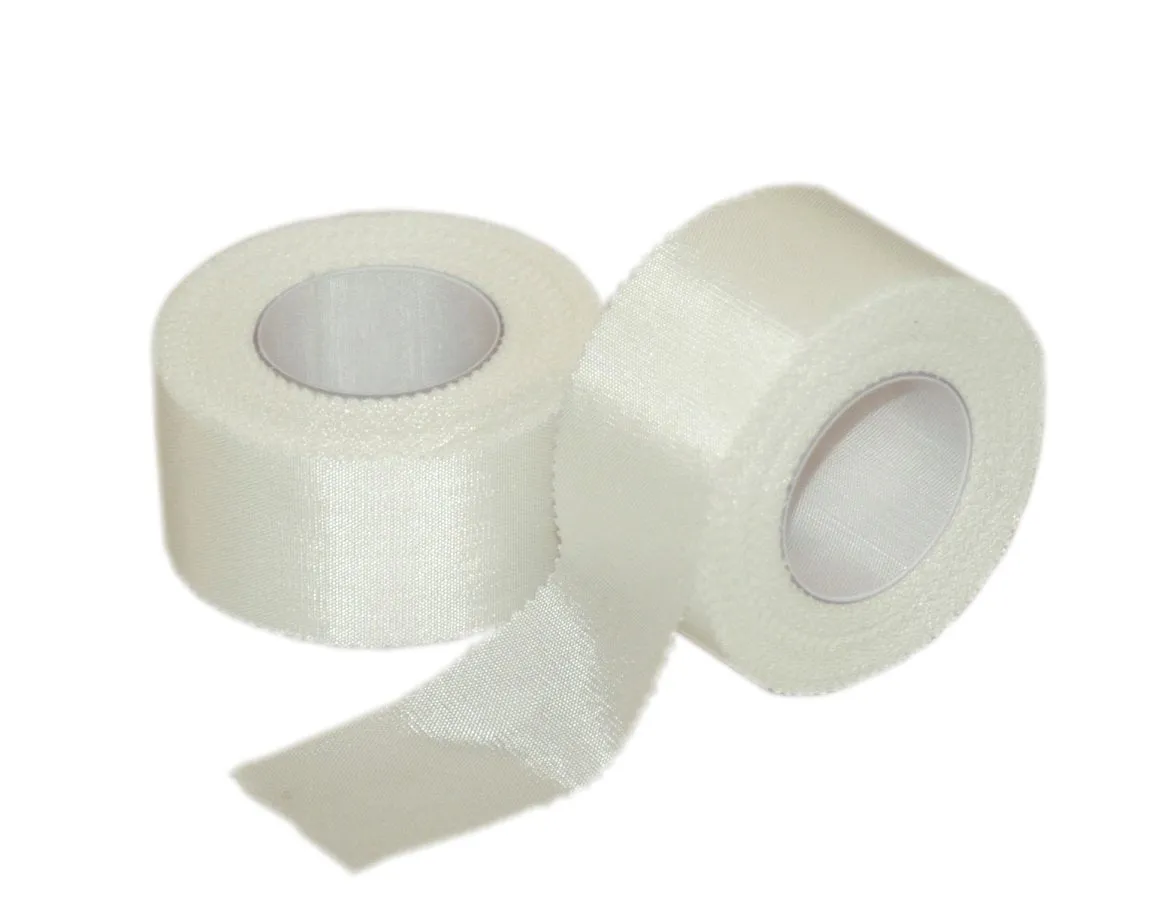 First Aid Only sportstape 2,5 cm x 9,1 m stoff hvit