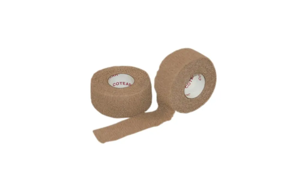 First Aid Only selvheftende bandasje 2,5cm x 4,6m