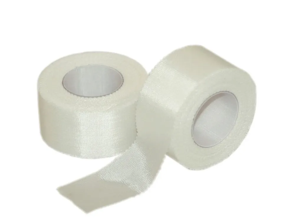 First Aid Only sportstape 2,5 cm x 9,1 m stoff hvit
